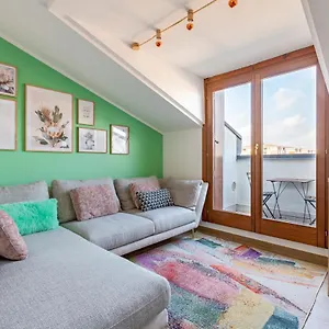 Cozy W/parking 5 Min Walk From The Bus Stop Milano